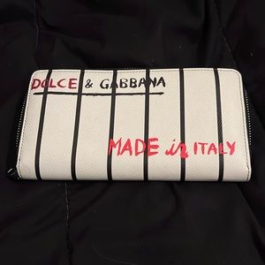 Men’s Dolce and Gabbana leather wallet